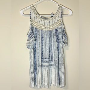 Lucky Brand Off-White and Navy Cold-Shoulder Top, Size Small